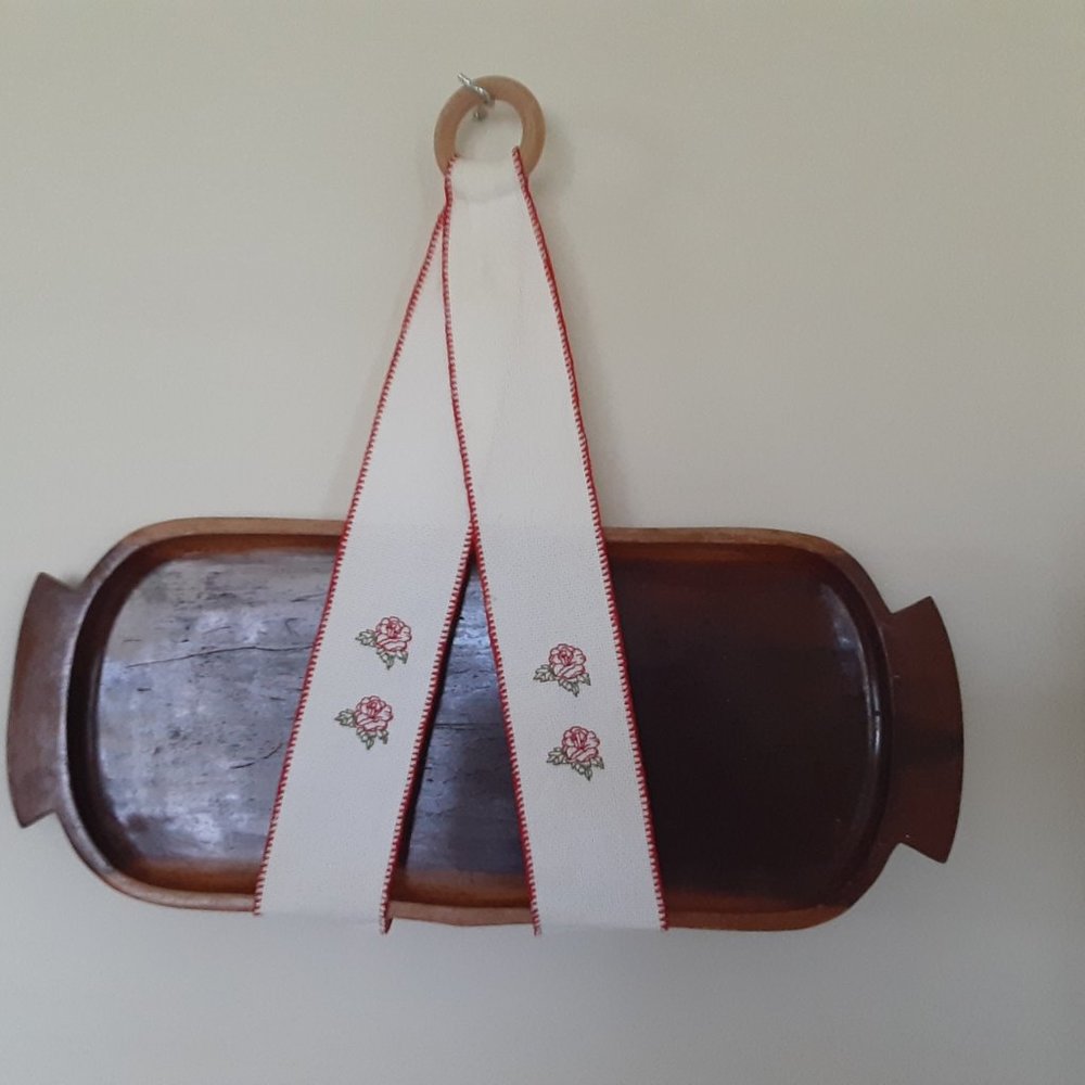 Vintage Embroidered Tray Display Hanger Linen‎
